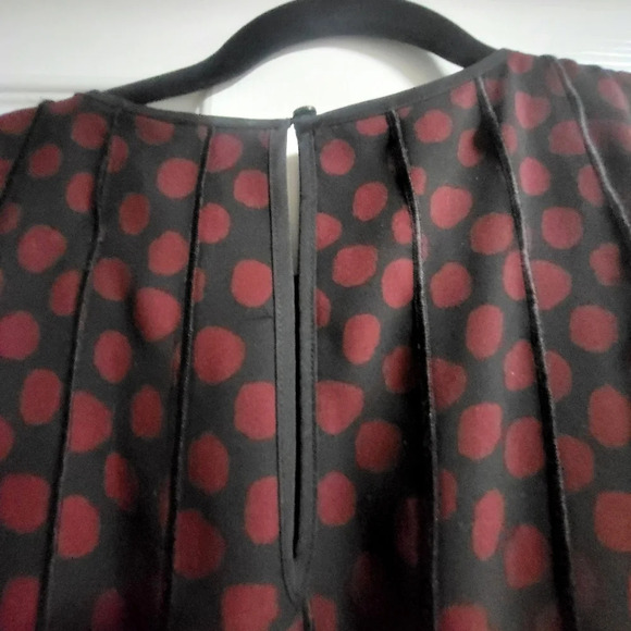 Loft Outlet - NWOT- Black A-Line Dress with Red Polka Dots, Size 6 - Picture 3 of 6